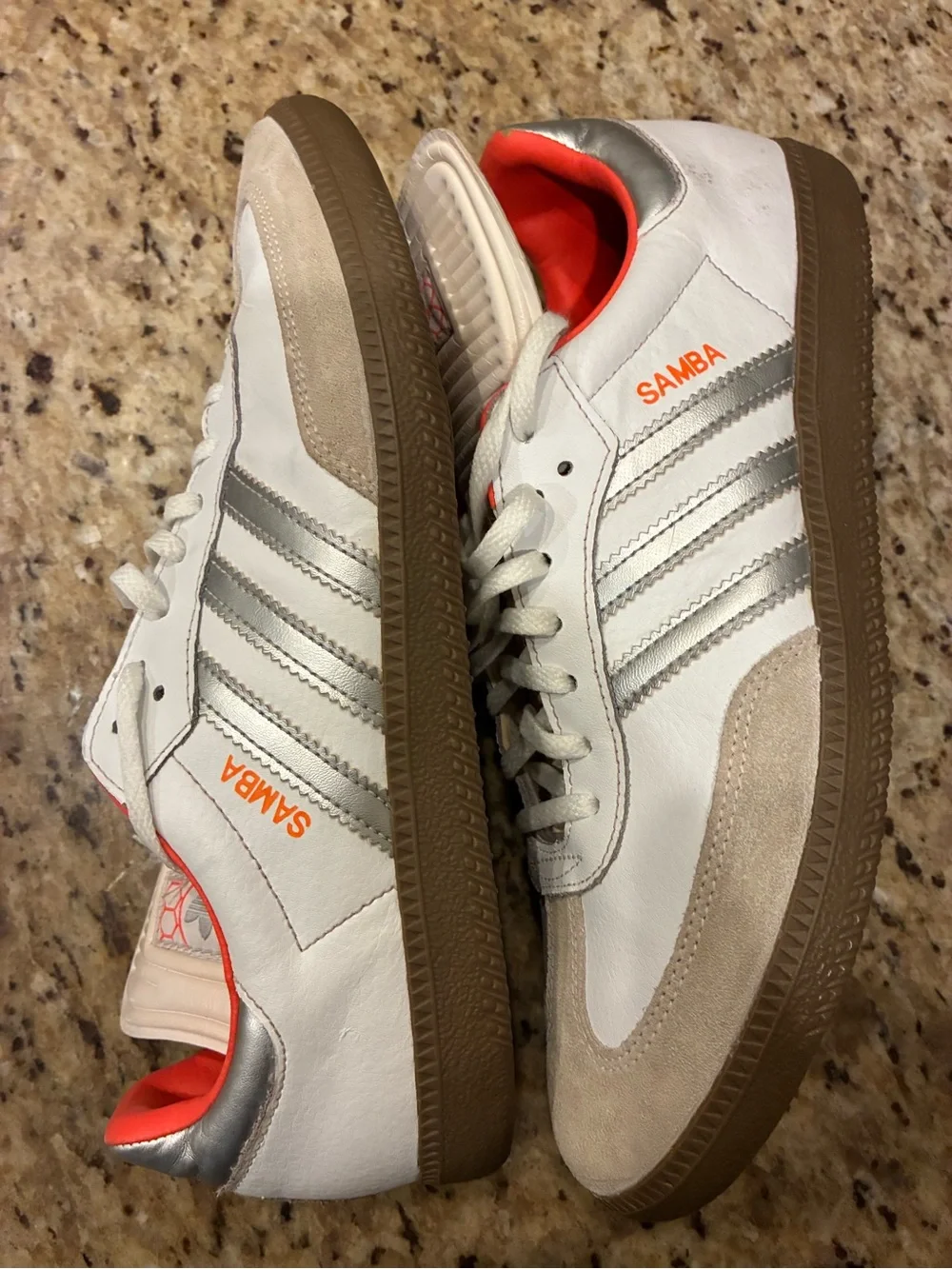 Adidas Sambas LE 2014 World Cup Mens US 10 White Silver Orange Rare HTF G98037